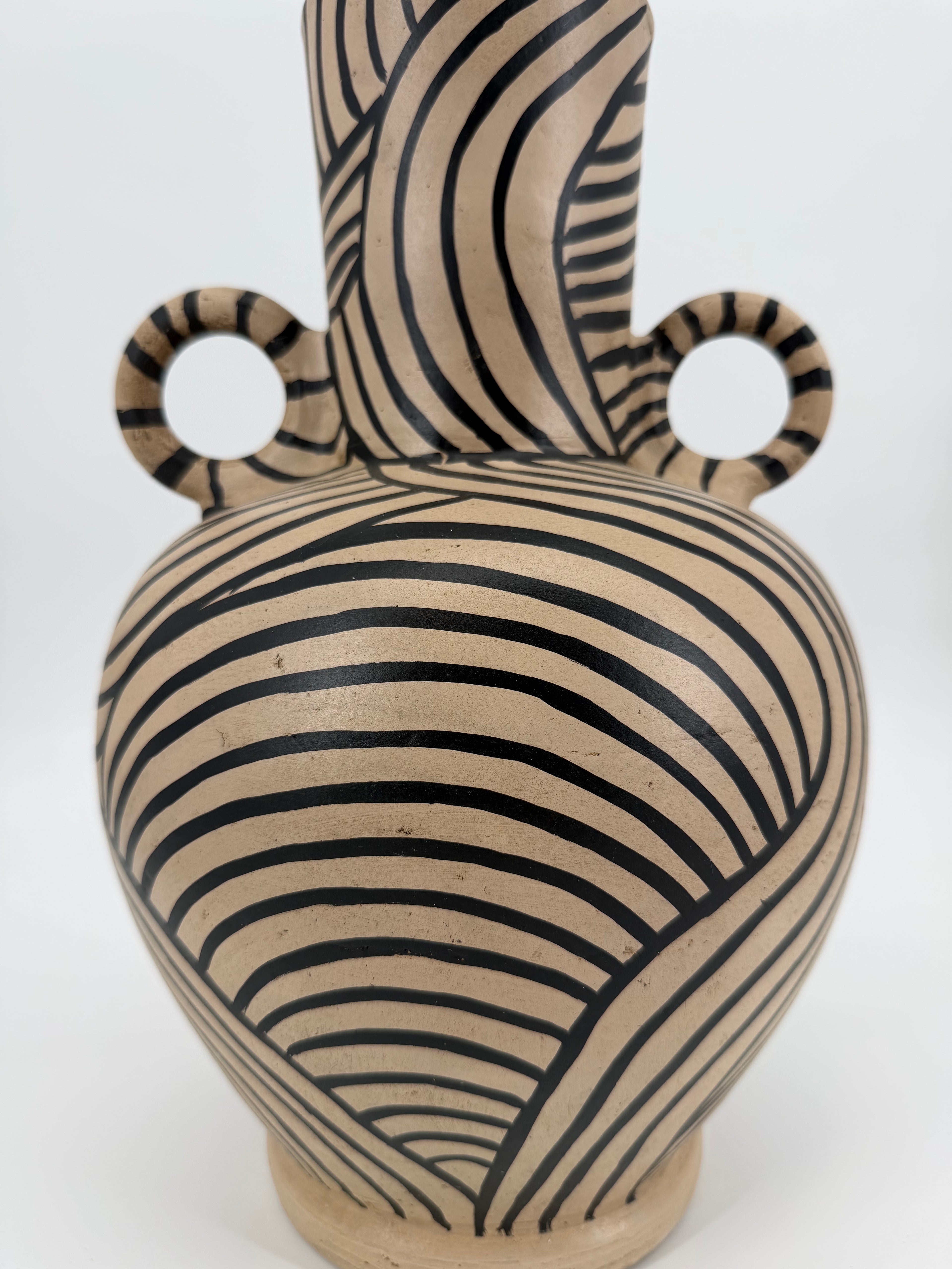Vaas Terracotta